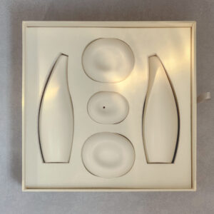 “DREAMING“ (Erinnerungen) – Set aus warmweißen Trauerartikeln / Dekorationsobjekten