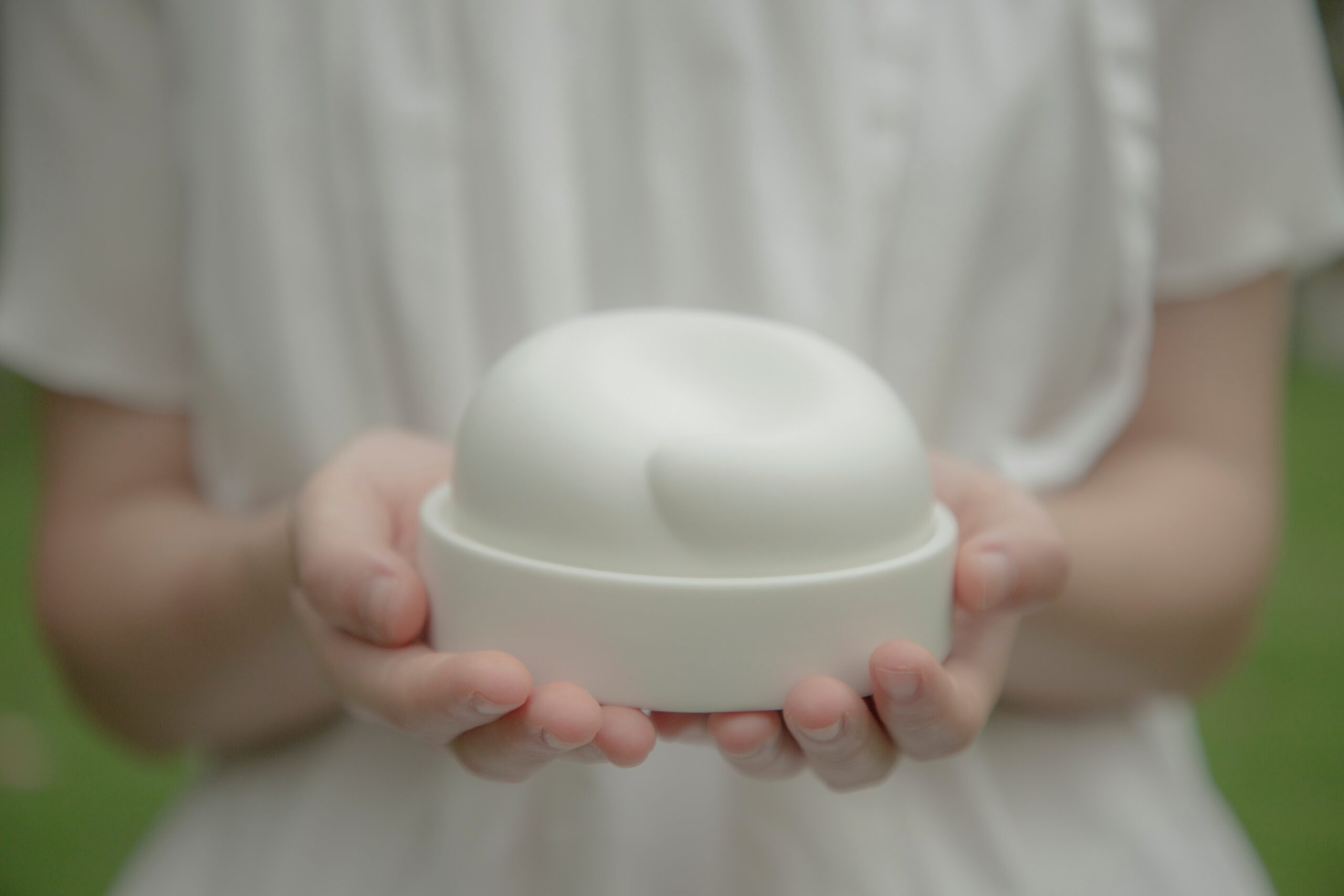 “DREAMING” –(Wiedergeburt) – Mini-Erinnerungsgefäß für Haustiere in Warmweiß