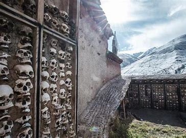 The highest state of Buddhism - cutting flesh to feed the eagle